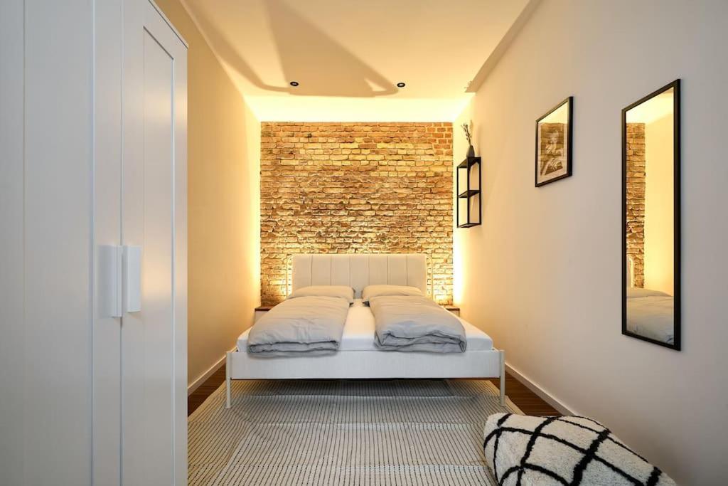 Central Apartment - Linienstrasse Berlin Eksteriør bilde